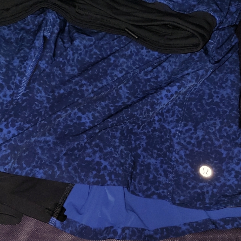 Mens lululemon SZ XL active wear shorts